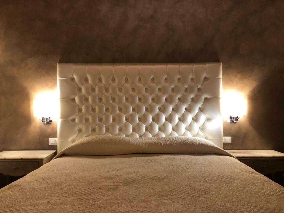 Luxury Apartment Frattina 34 Anelli Rome Luaran gambar