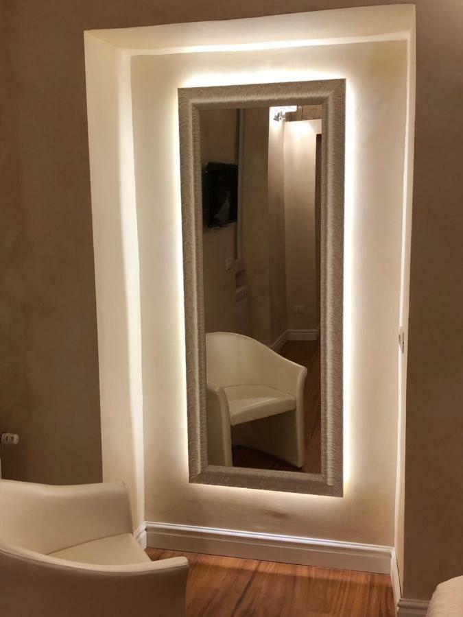 Luxury Apartment Frattina 34 Anelli Rome Luaran gambar
